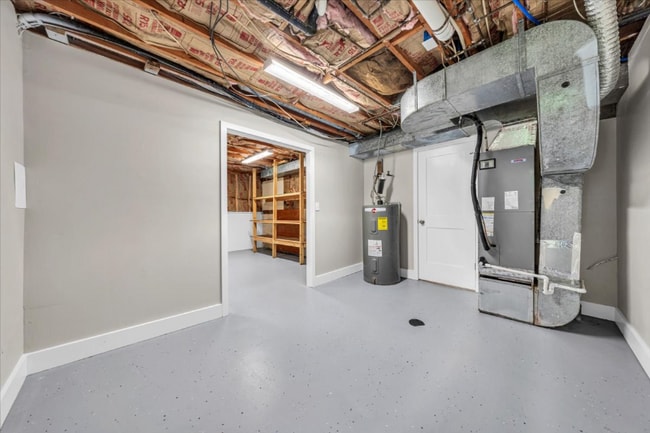 Building Photo - 2637 Coachman Cir