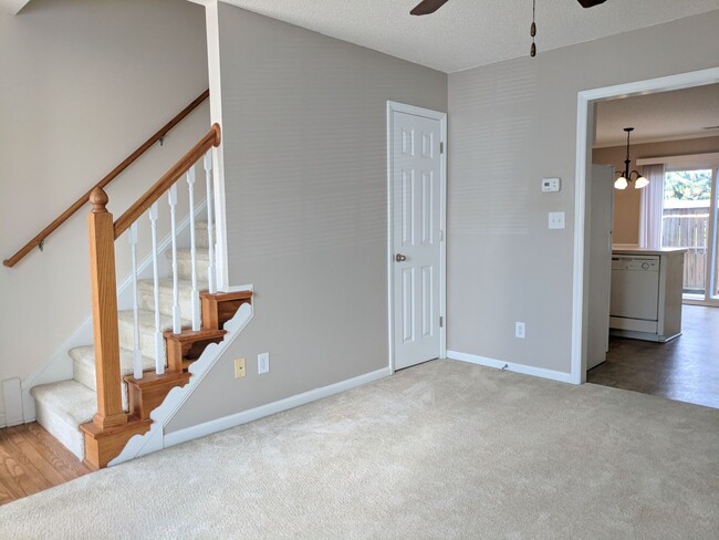 Building Photo - 3821 E Vancroft Cir