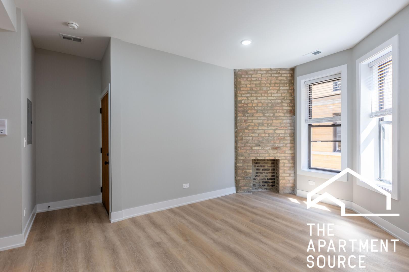 Building Photo - 438 W Belden Ave