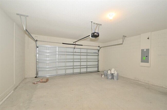 Building Photo - 1647 Aspen Ave