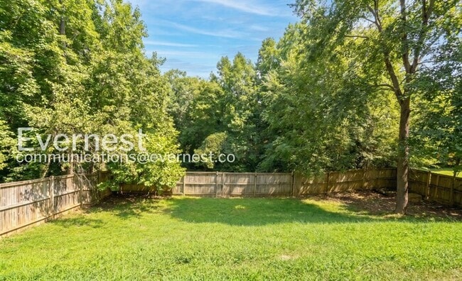 Building Photo - 13307 Smoketown Rd