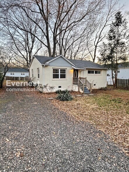 Building Photo - 144 British Lake Dr