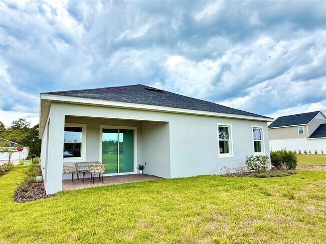 Building Photo - 1250 Champions Dr
