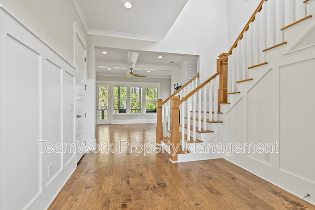 Building Photo - 1485 Menhaden Ln