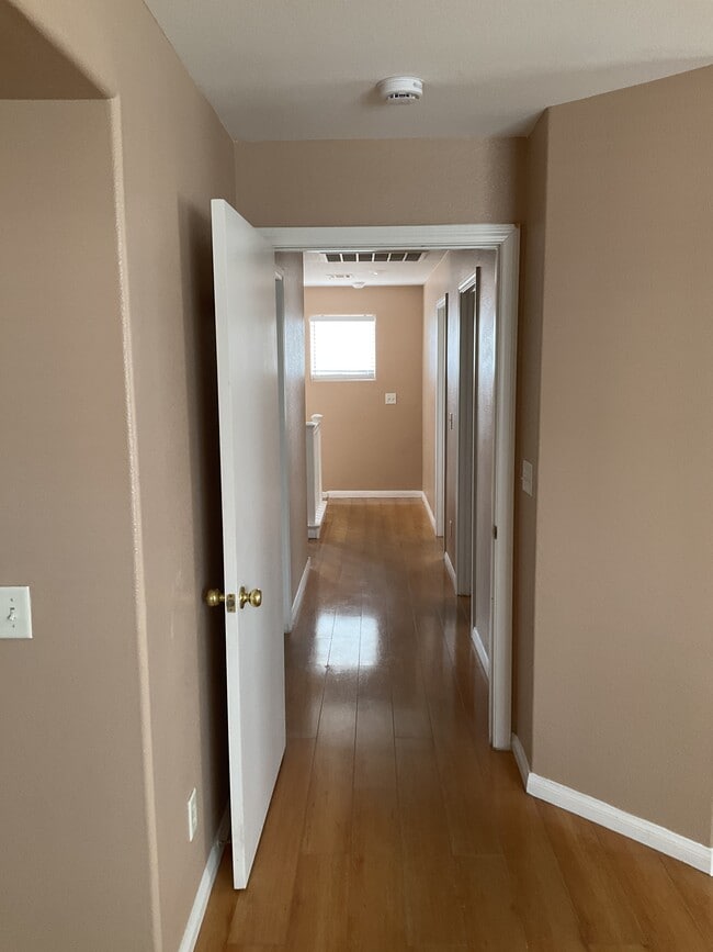 Building Photo - 8510 Sonnet Ct
