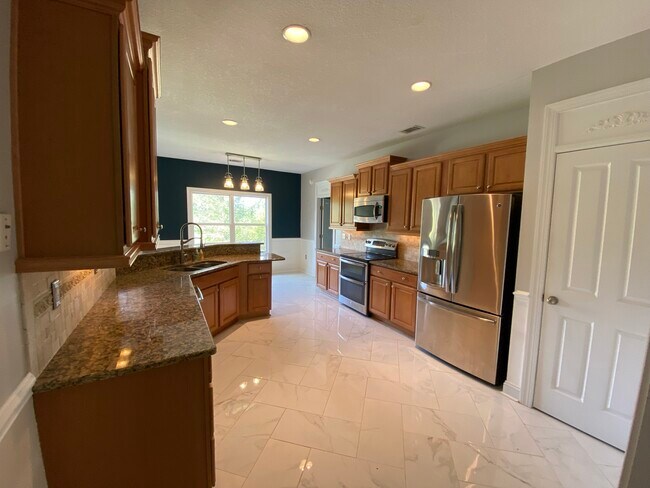 Building Photo - 128 Mosswood Dr