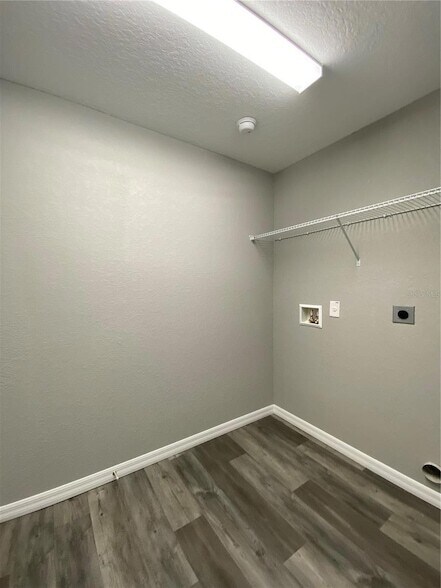 Building Photo - 15931 SW 57th Terrace Rd