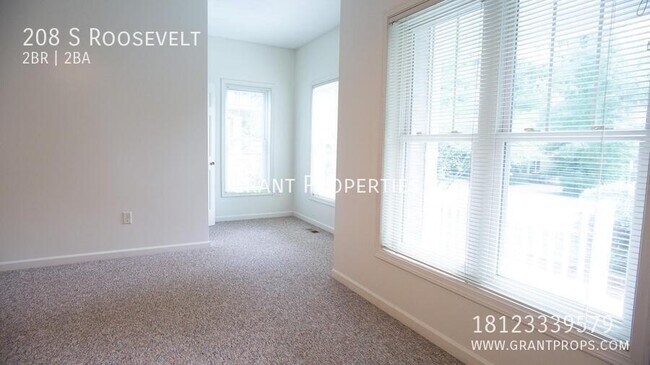 Building Photo - 208 S Roosevelt St