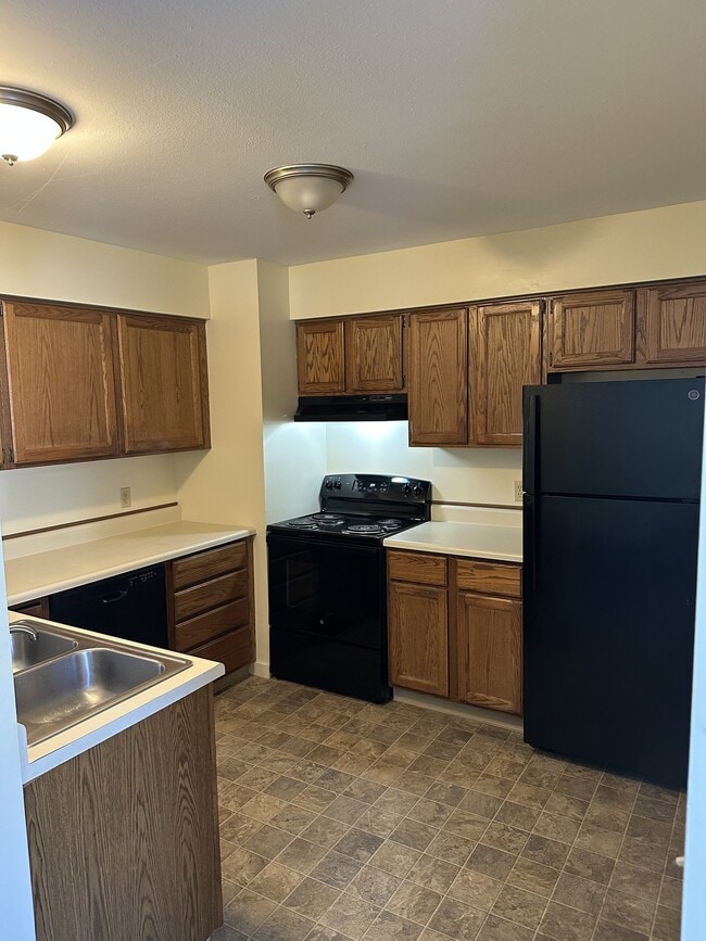 Building Photo - 12 River City Dr