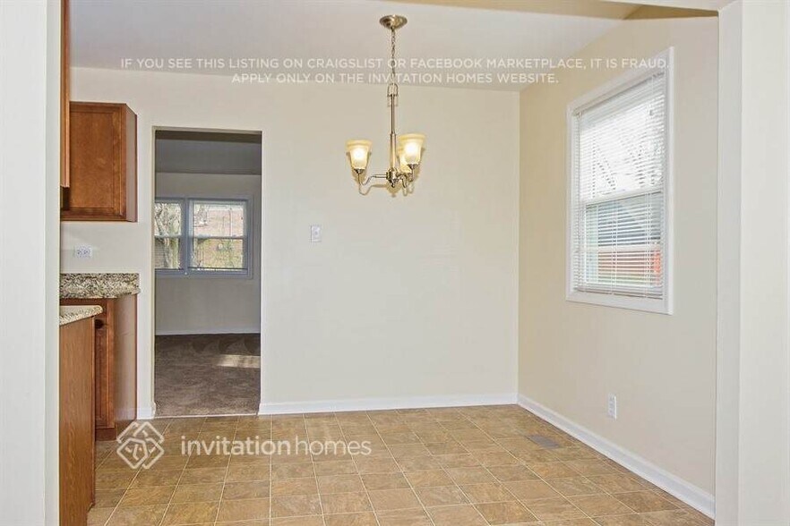 Building Photo - 289 Seabury Rd