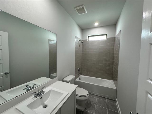 Building Photo - 3912 Sandstone Dr