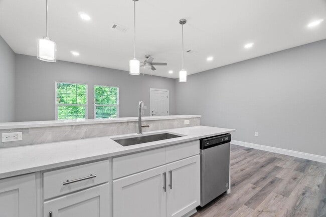 Building Photo - 108 Don Bishop Rd