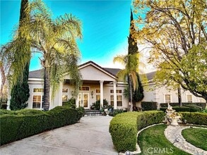 Building Photo - 685 Bradbury Dr