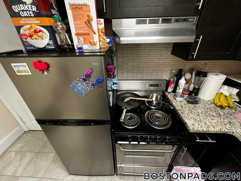 Building Photo - 62 Boylston St