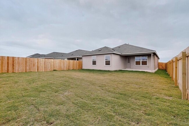 Building Photo - 107 Herald Dr