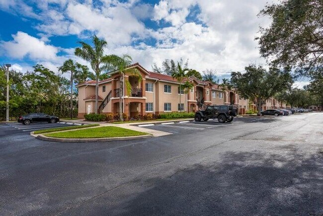 Building Photo - 3500 Briar Bay Blvd