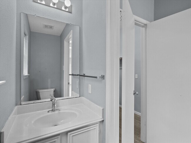 Building Photo - 4915 Stone Harbor Dr