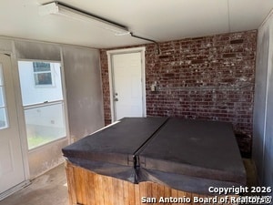 Building Photo - 8816 Oakbrook St