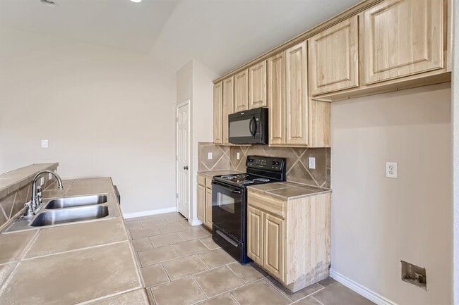 Building Photo - 3032 Douglas Fir Dr