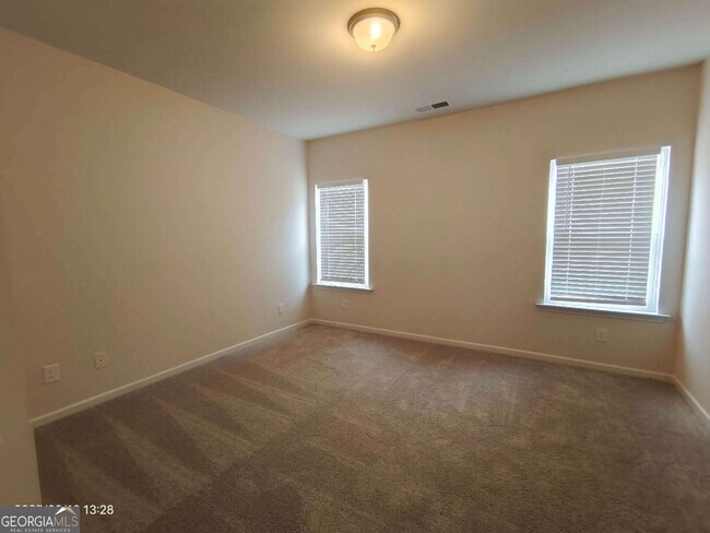 Building Photo - 269 Dupont Dr