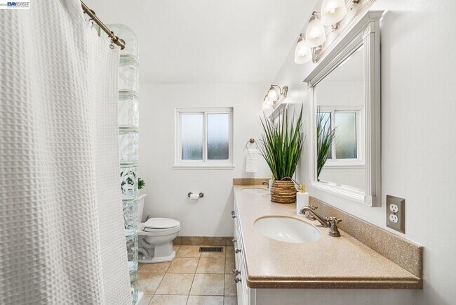 Building Photo - 4262 Tamur Ct
