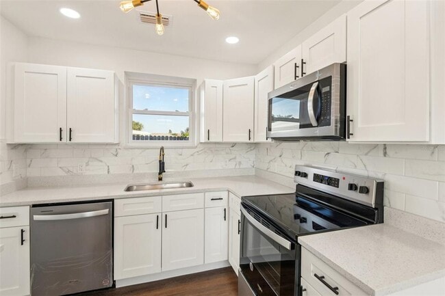 Building Photo - 410 Virginia Ave