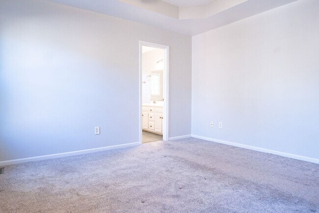 Building Photo - Spacious 3BR on Oversized Fenced Lot | GREAT PRICE!