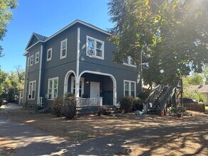Building Photo - 1164 Magnolia Ave