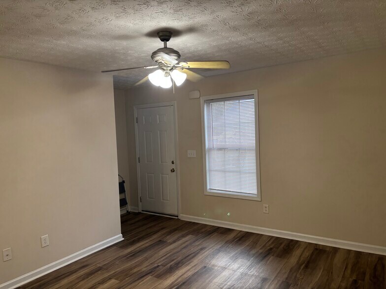 Front Door - 97 Lily Dr Apt I, Lily Drive Apartments