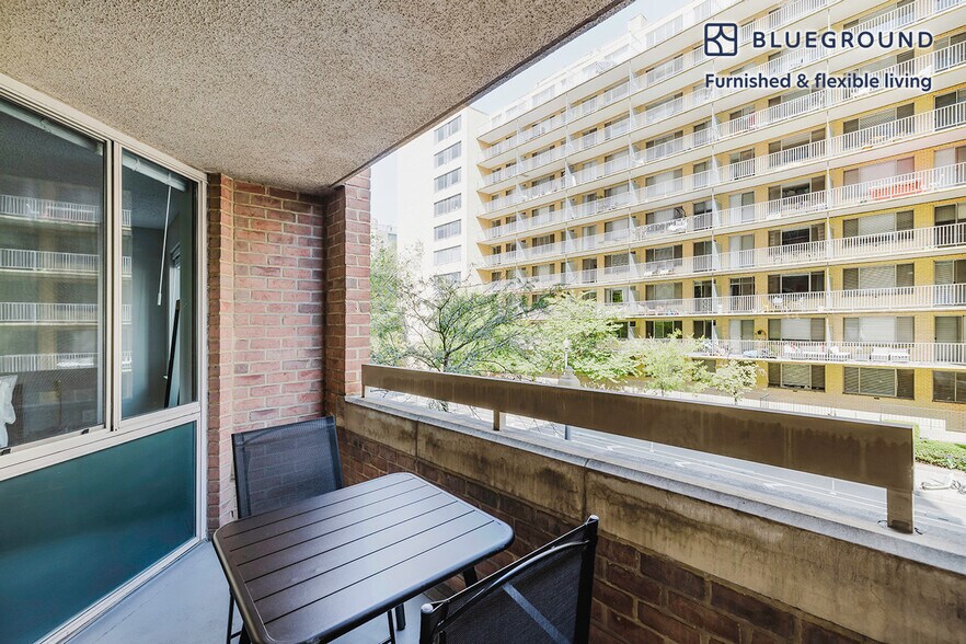 Building Photo - 2140 L St NW