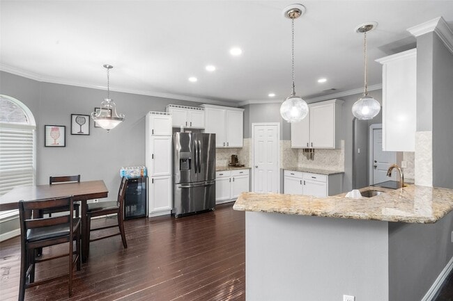 Building Photo - 718 S Diamondhead Blvd