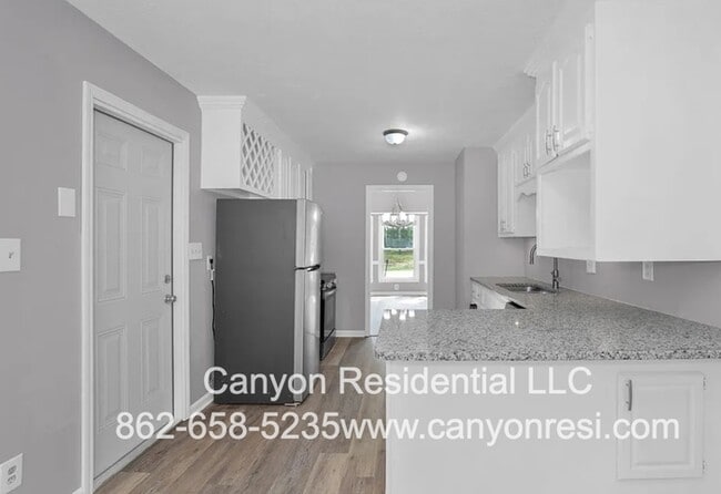 Building Photo - 217 Overton Rd