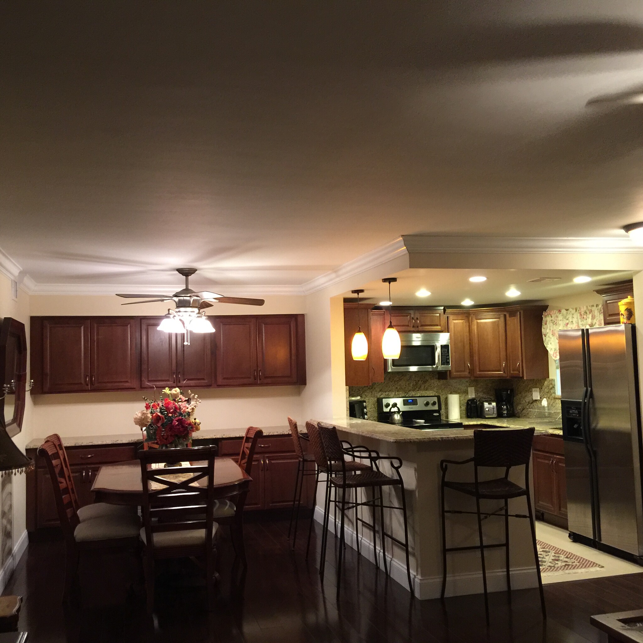 back wall has granite office - 135 Deer Creek Blvd
