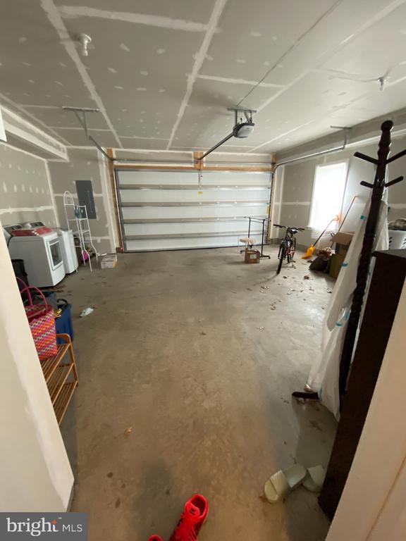 Building Photo - 22367 TrailView Crossing Terrace