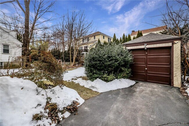 Building Photo - 145 Johnson Rd