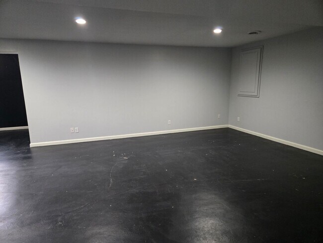 Building Photo - Beautiful Reserve at Heritage Park home!!!