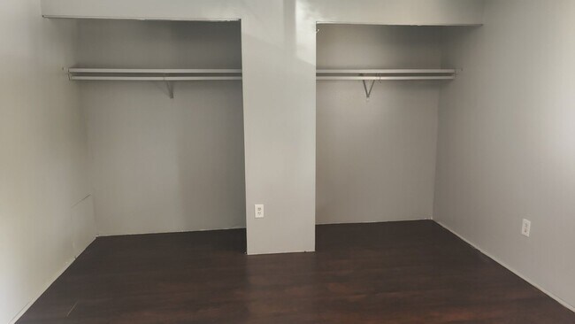 Building Photo - SHORT TERM RENTAL! 3BR/1.5BA Condo Walking Distance to CU