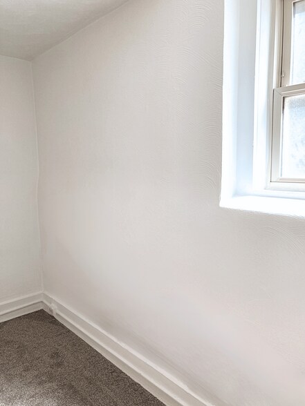 Bedroom 1 - 626 Maryland Ave