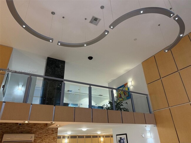 Building Photo - 6770 Indian Creek Dr