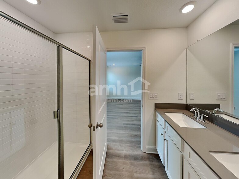 Building Photo - 1079 Grafton Ridge Dr