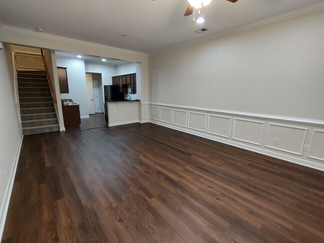 Building Photo - 3350 Pampas Dr