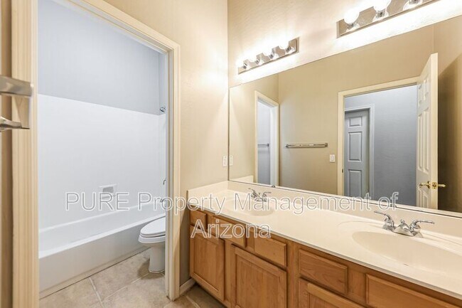 Building Photo - 16812 W Northampton Rd