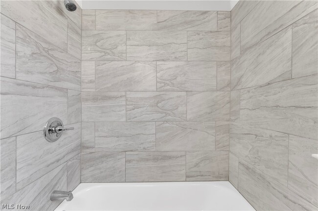 Building Photo - 3802 Park Dr