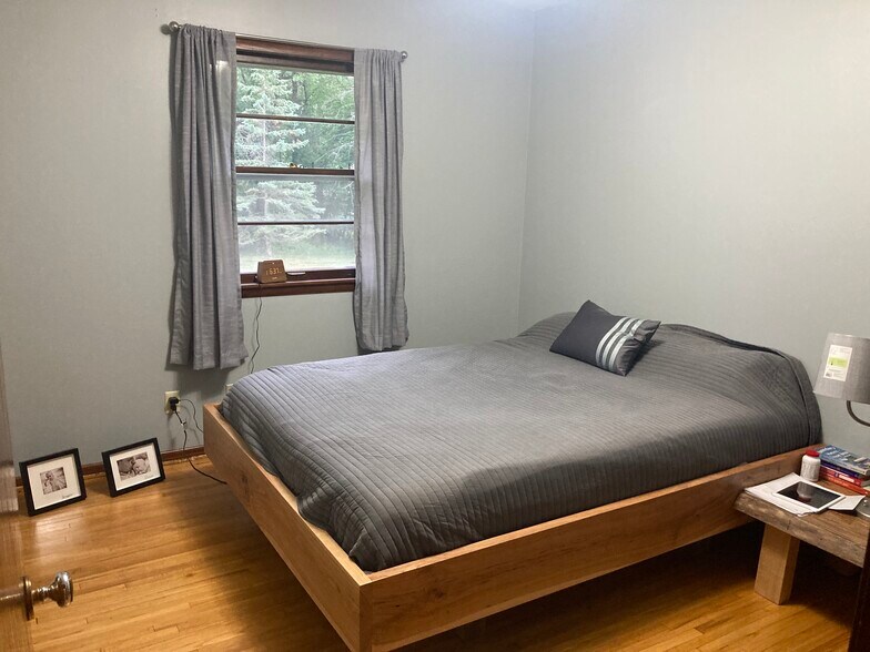 Bedroom 3 - 3080 Perrot Ave S