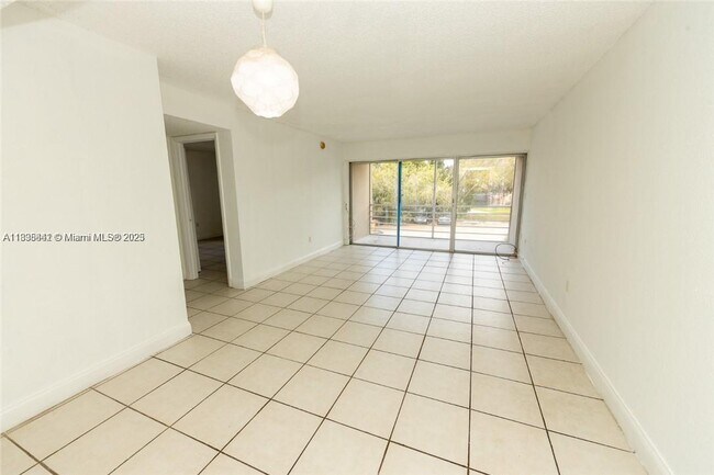 Building Photo - 4235 N University Dr