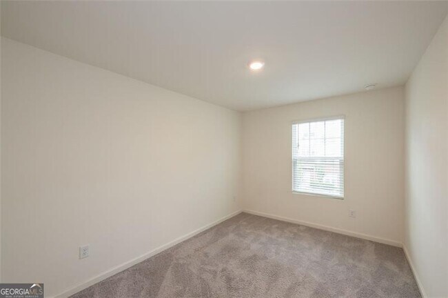 Building Photo - 2688 Toucan Wy