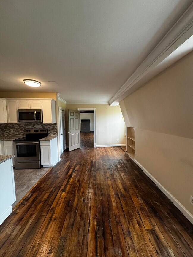 Building Photo - 262 N Broadway