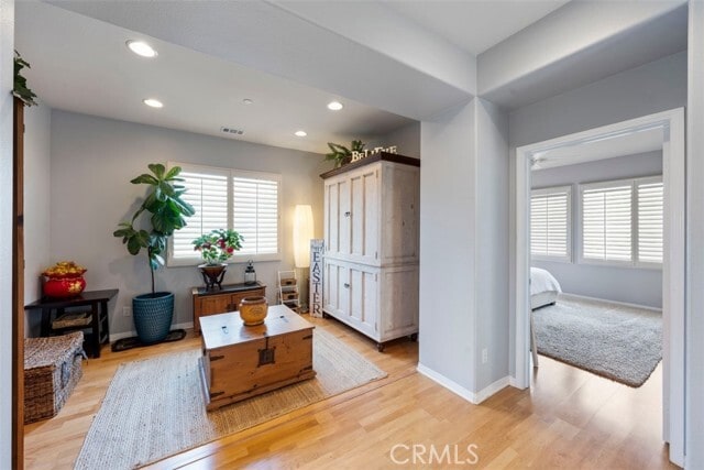 Building Photo - 16845 Primrose Ln