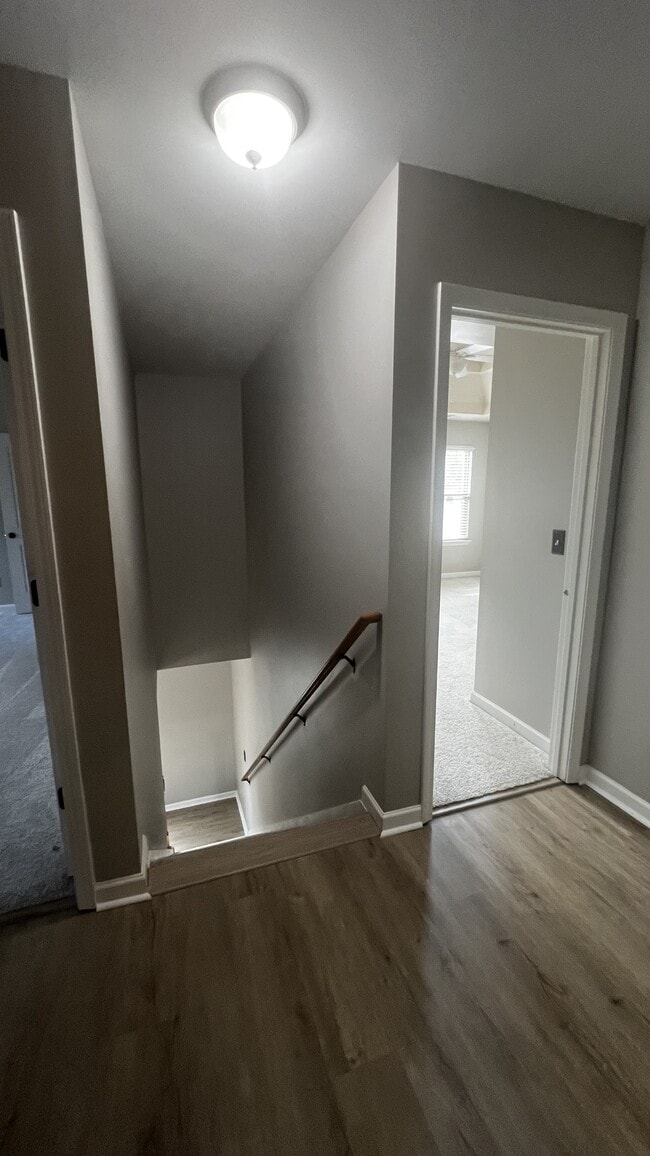 Building Photo - 116 Clearview Ct