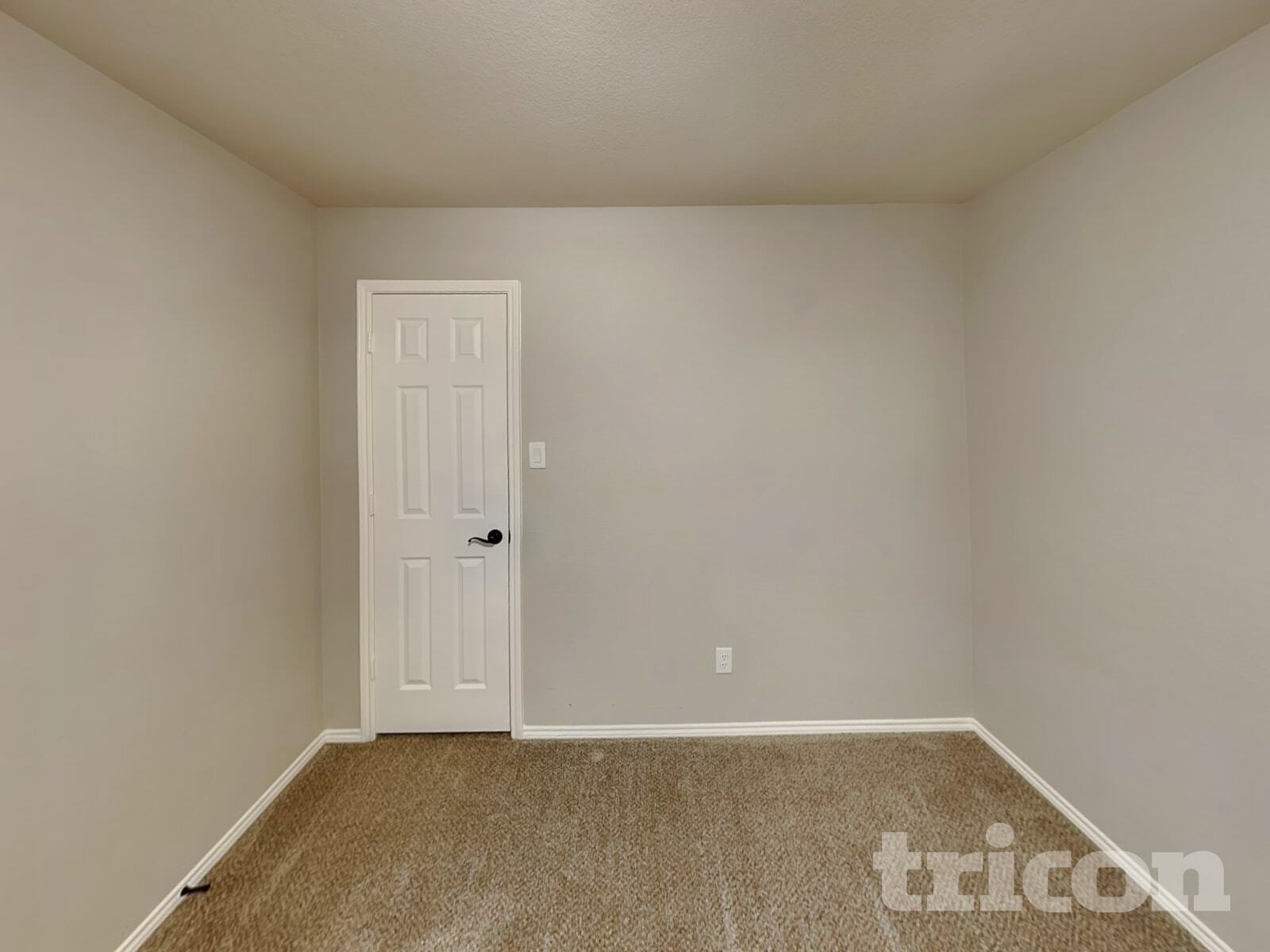 Building Photo - 208 Carson Dr